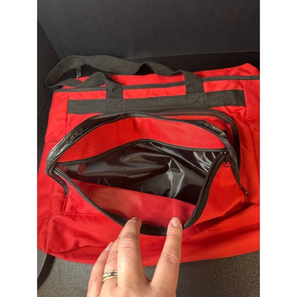 Red & Black Nylon Utility Tote - Picture 7 of 9